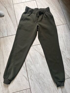 lululemon athletica Olive Green On The Fly Joggers